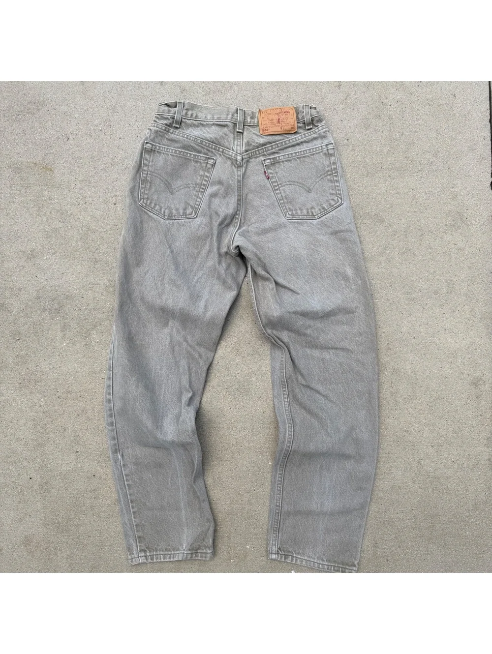 Vintage Levi's 550 Jeans Men 31x30 Relaxed Fit Gray Denim Casual Made in U.S.A